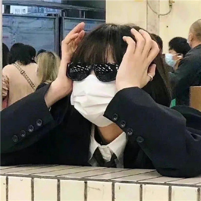 昭通伴游女生冯萧玉的资料