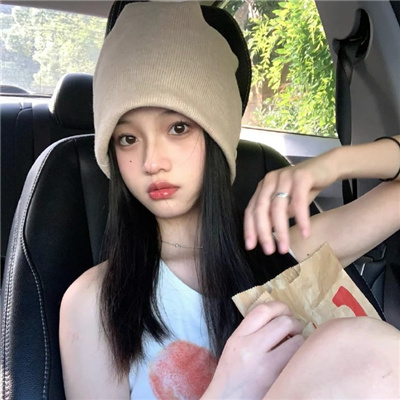 昭通伴游女生丛河灵的资料